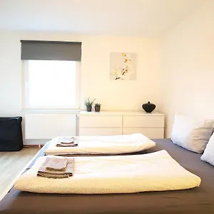 https://cozy-and-modern-city-apartment-near-residence.com-bavaria.com