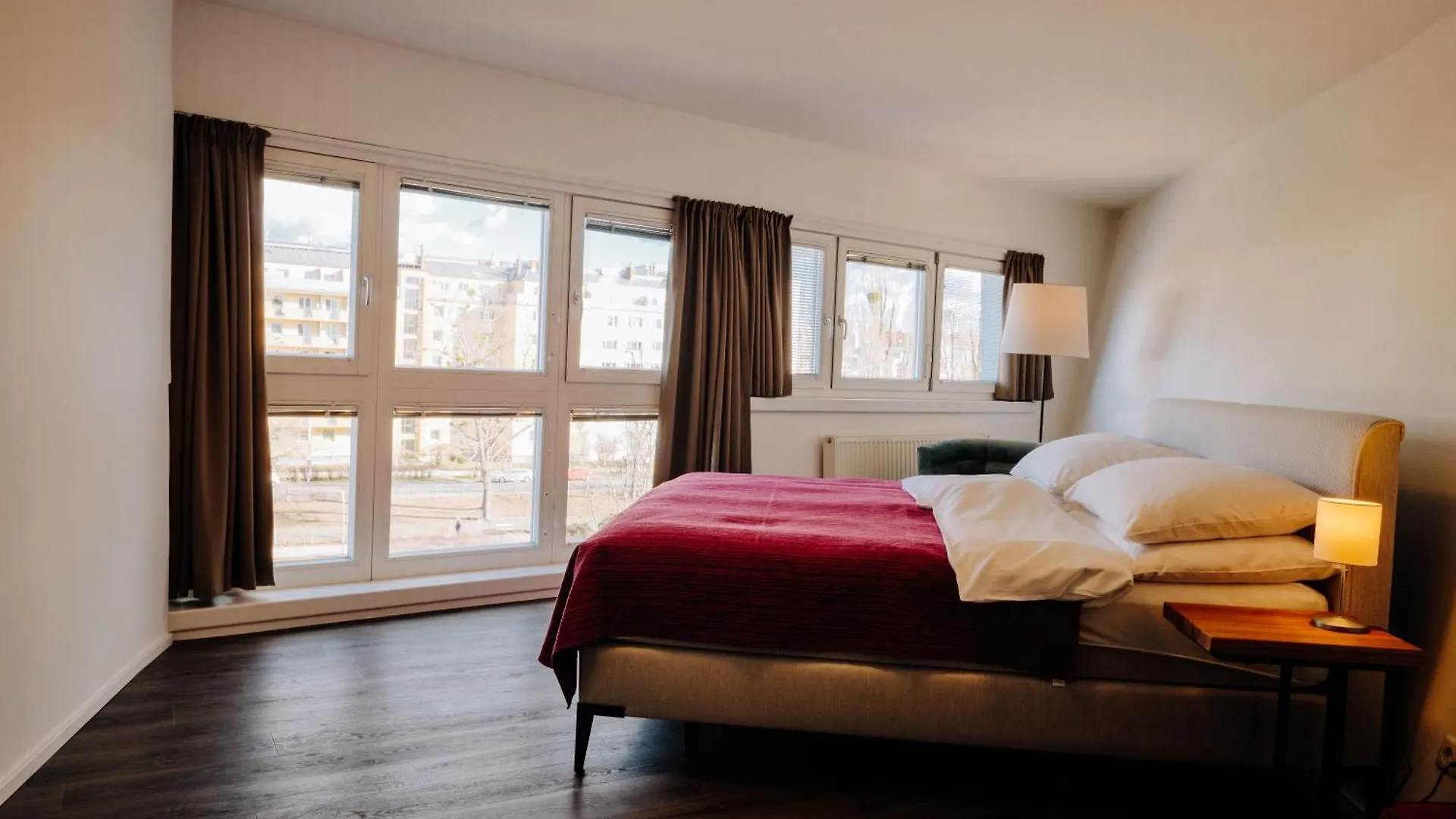 Urban Island I Riverside Apartments Vienna Austria