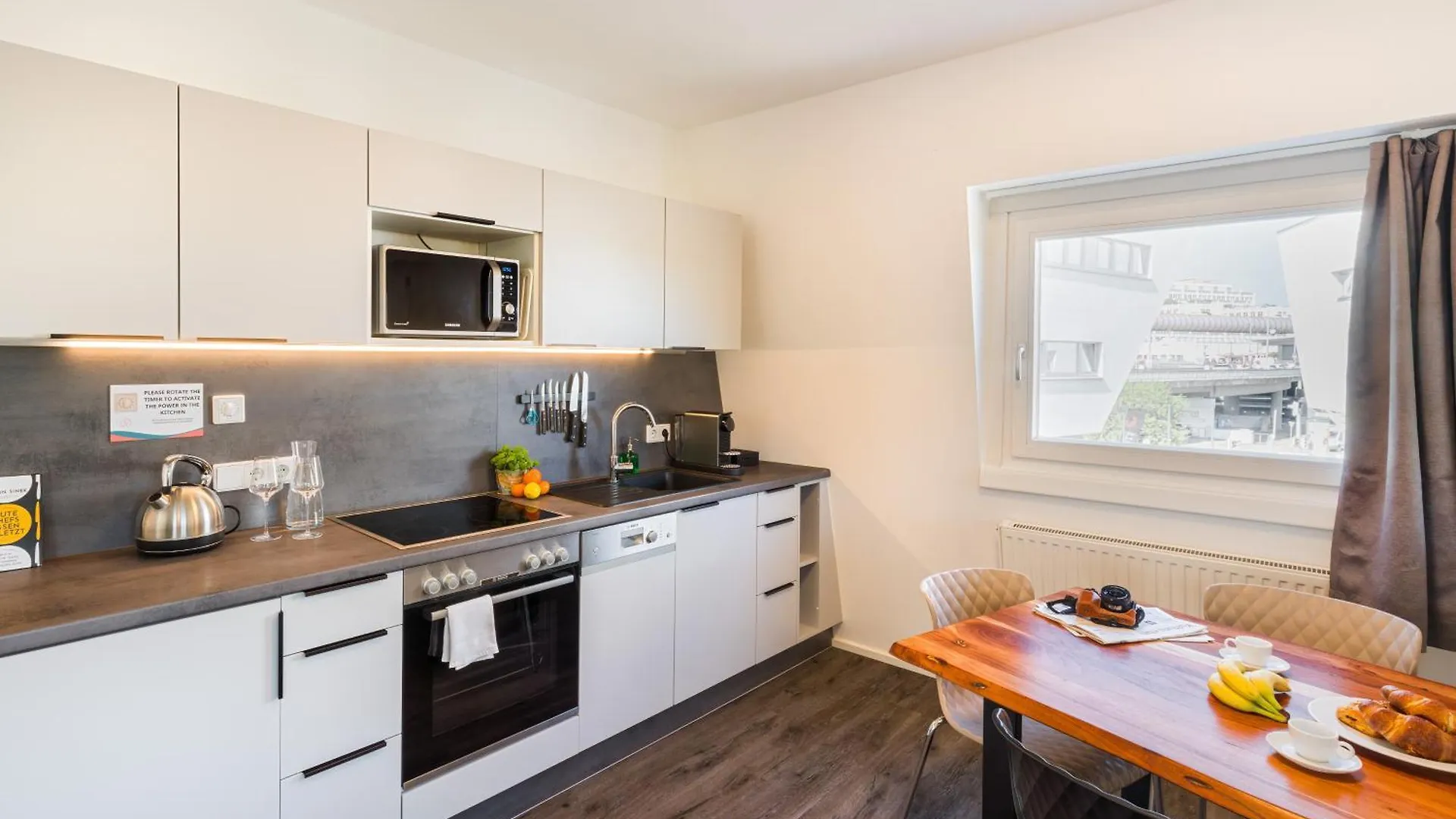 Urban Island I Riverside Apartments Vienna