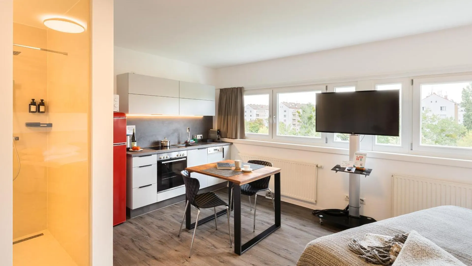Urban Island I Riverside Apartments Viyana Avusturya