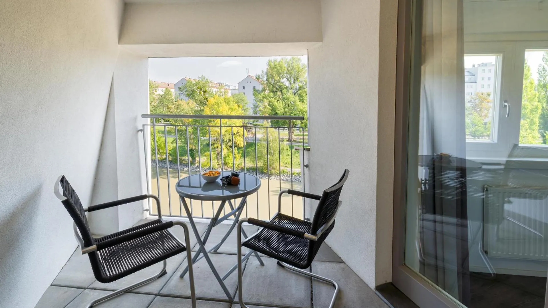 Urban Island I Riverside Apartments Viyana