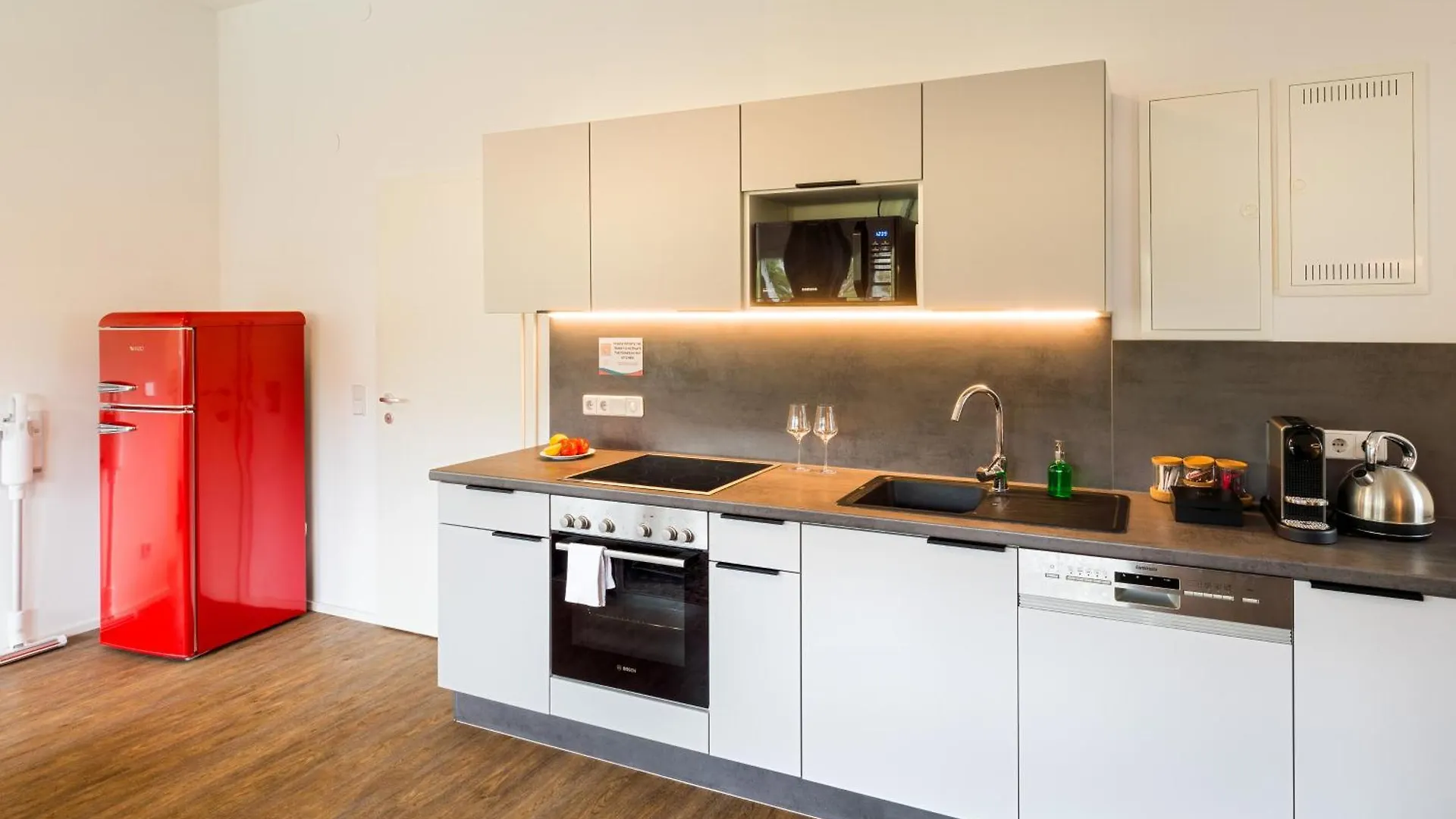 Urban Island I Riverside Apartments Viyana Avusturya