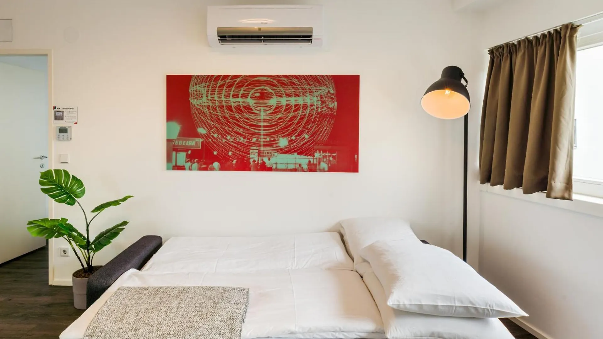 וינה Urban Island I Riverside Apartments